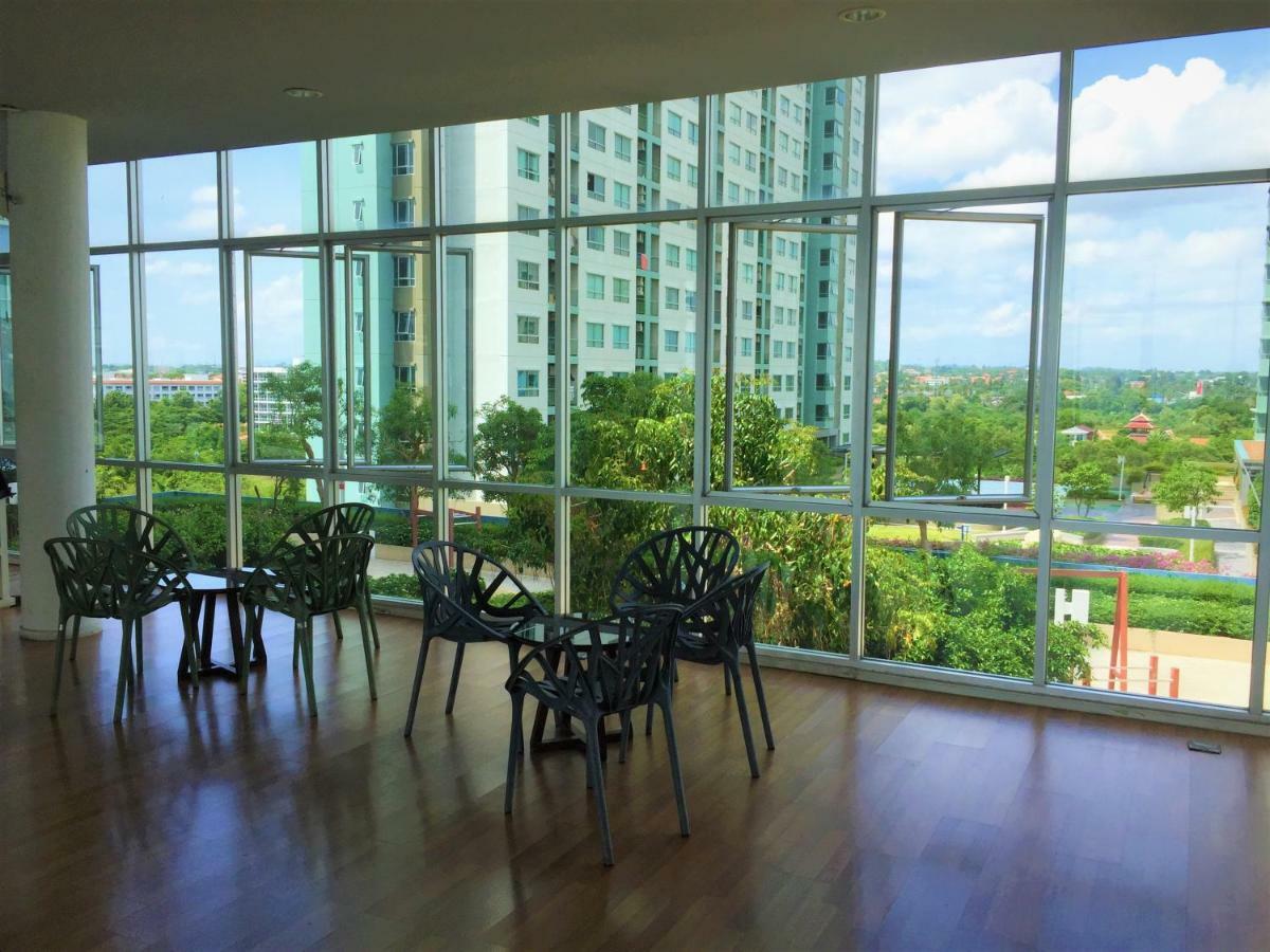 Cosy Lumpini Beachfront One Bedroom Jomtein Pantai Jomtien Luaran gambar