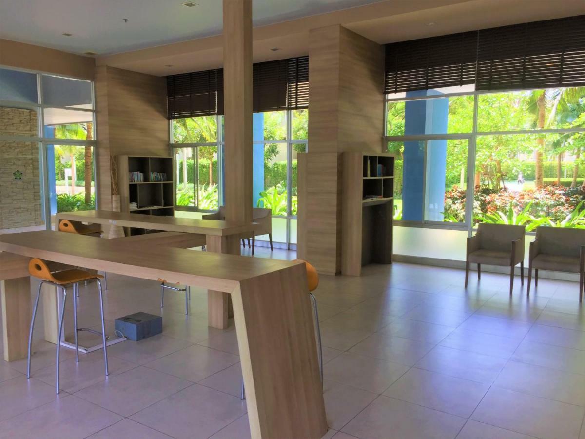 Cosy Lumpini Beachfront One Bedroom Jomtein Pantai Jomtien Luaran gambar