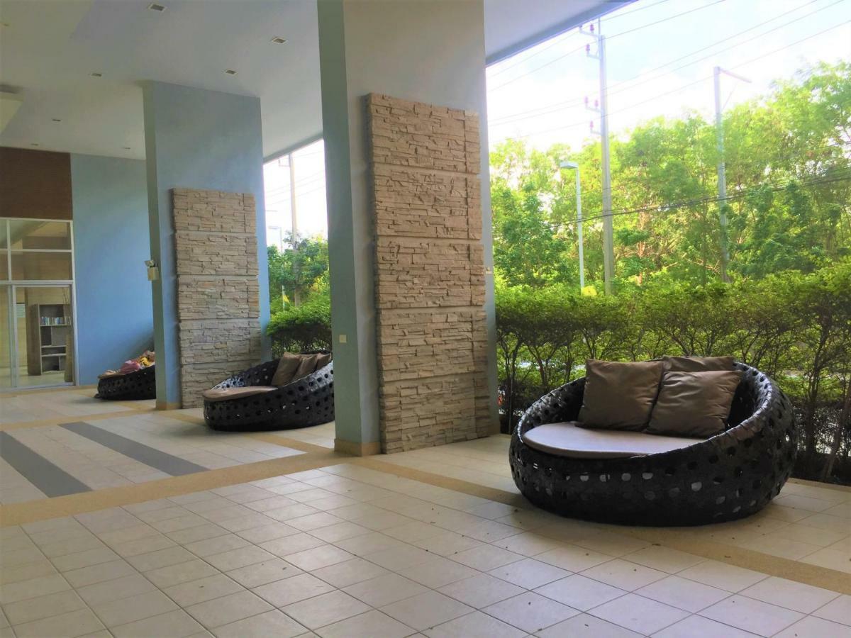 Cosy Lumpini Beachfront One Bedroom Jomtein Pantai Jomtien Luaran gambar